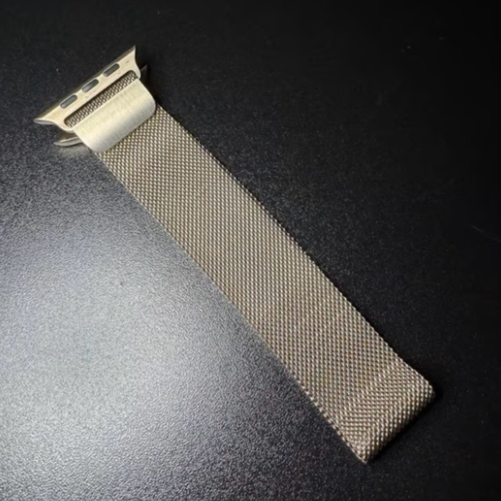 gold milanese loop